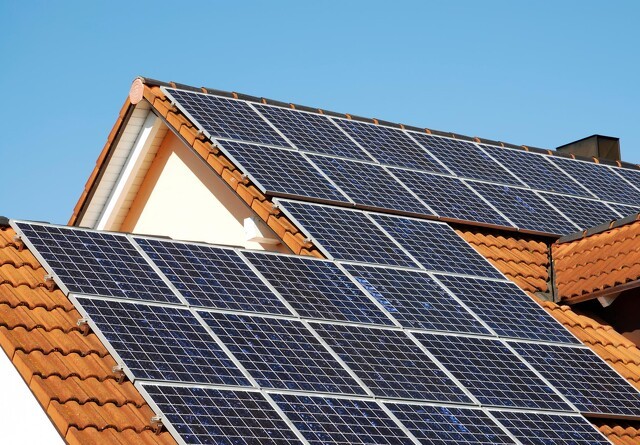 Inden solcellerne kommer hjem på taget - her er fire råd